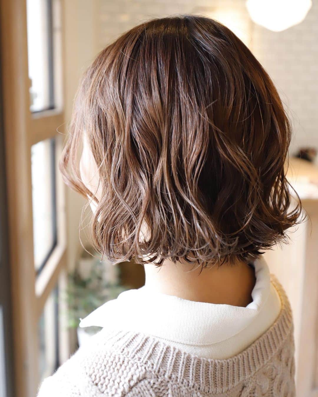 のインスタグラム：「Rちゃんいつもありがとう😊✨ 担当才木  #hair equal #三国美容室 #三国 #キッズルーム #子連れでいける  #hair#hairstyle #スタッフ募集 #縮毛矯正が得意  #コタ #COTA #ヘアケア #駅ちか #美容室 #美容室求人 #美容師募集 #スタイリスト募集 #アシスタント募集 #メンズ  #メンズヘア #ボブ #子供カット #トリートメント  #トキオトリートメント #酸性ストレート  #酸性デジタルパーマ #ヘアドネーション #写真好きな人と繋がりたい」