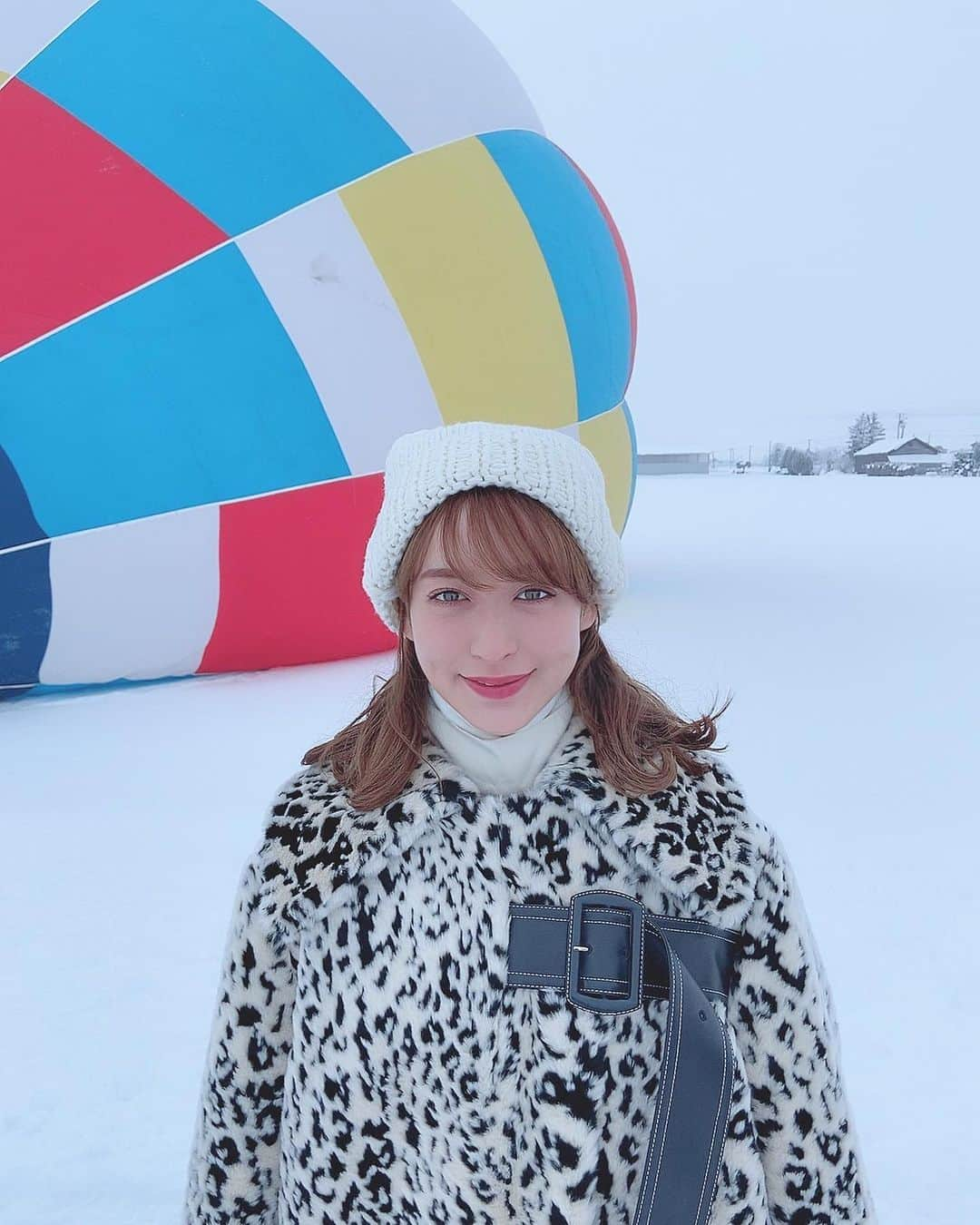 野崎萌香さんのインスタグラム写真 - (野崎萌香Instagram)「hot air balloon🎈」2月13日 1時09分 - moeka_nozaki