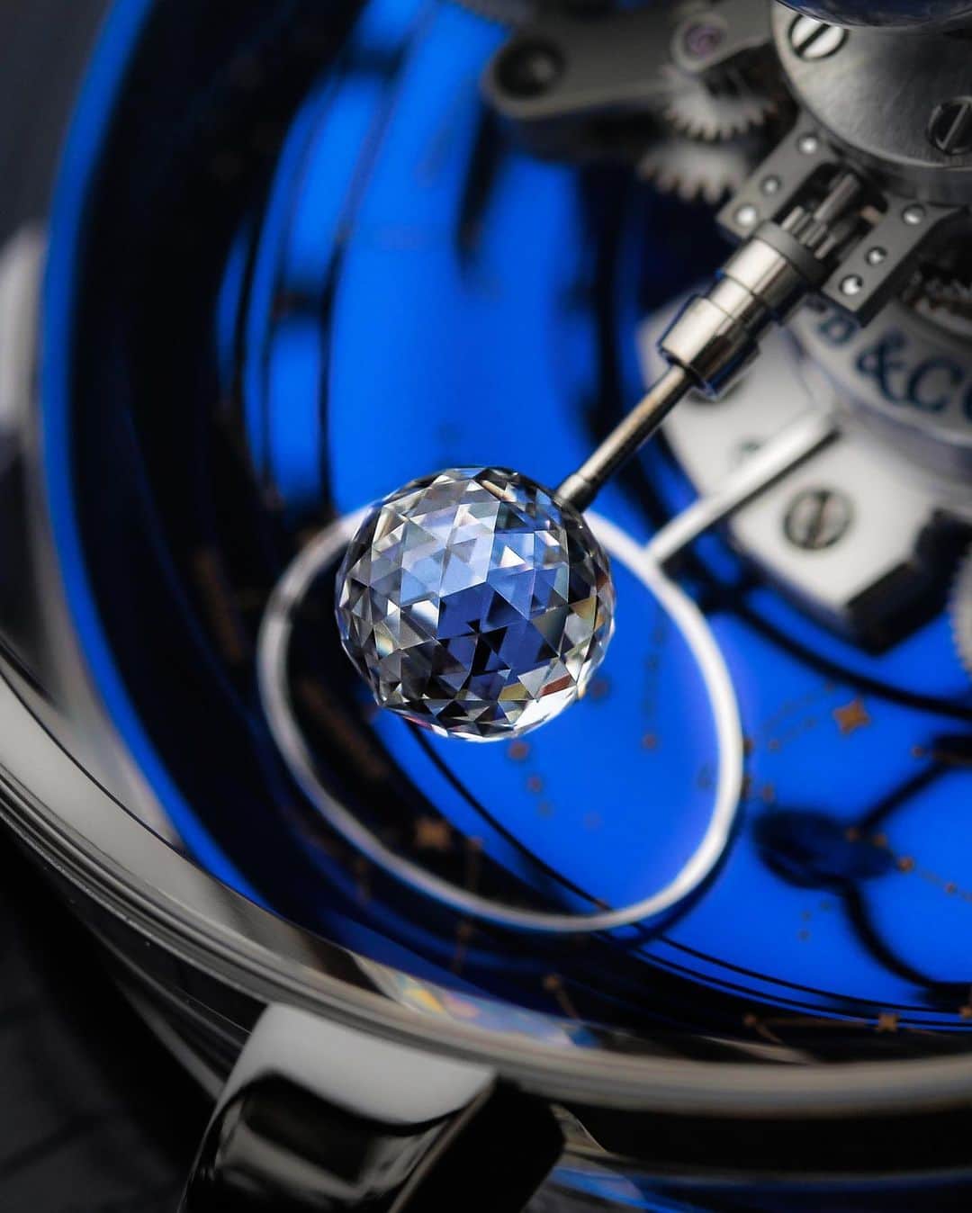 Daily Watchさんのインスタグラム写真 - (Daily WatchInstagram)「The @JacobAndCo Astronomia Sky with its unique 4-axis movement and a sidereal display with an oval sky indicator of the celestial panorama 🌌🌍」2月13日 1時49分 - dailywatch