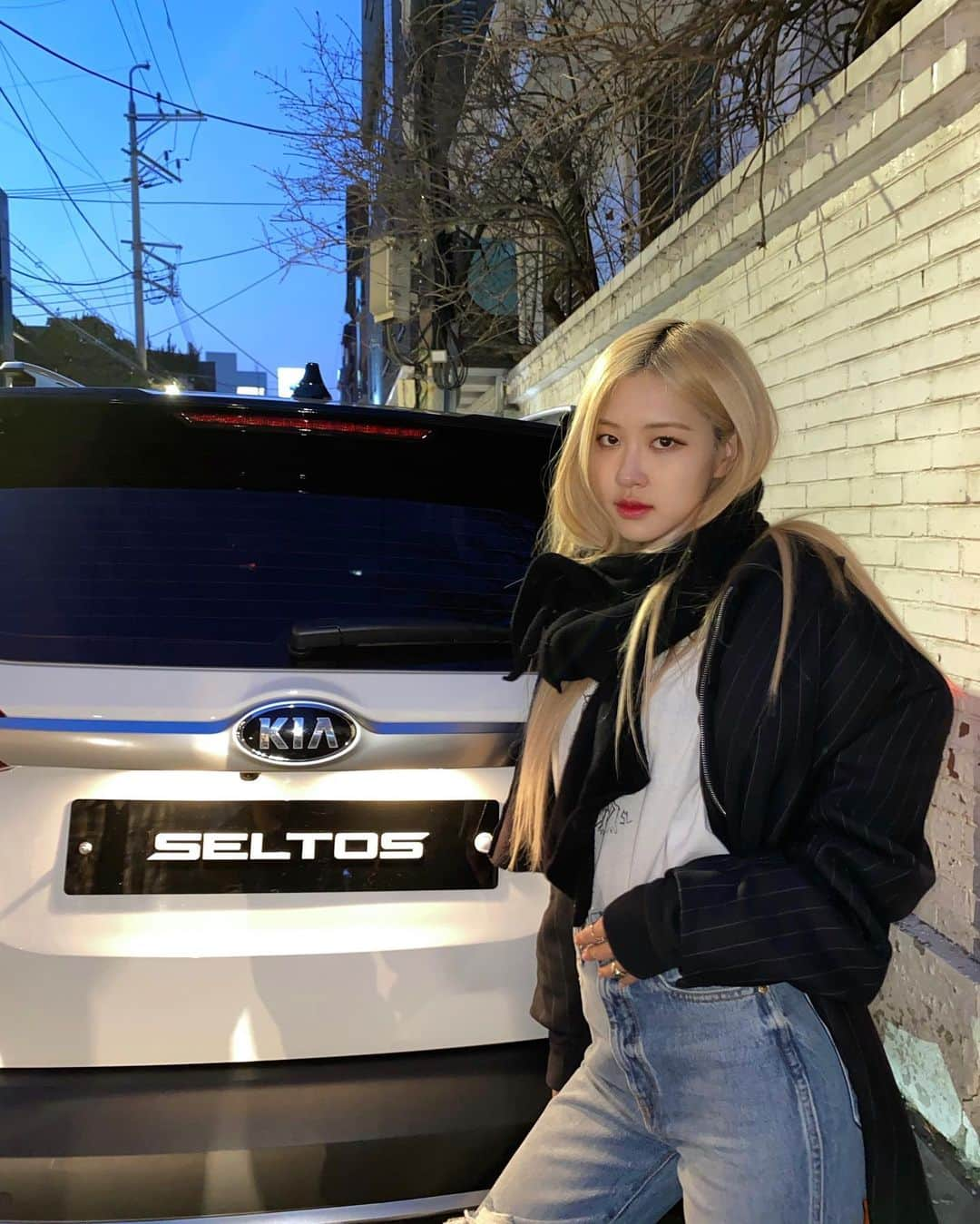 ロゼさんのインスタグラム写真 - (ロゼInstagram)「Kia Seltos @kiamotorsworldwide ☁️☁️」2月13日 1時50分 - roses_are_rosie