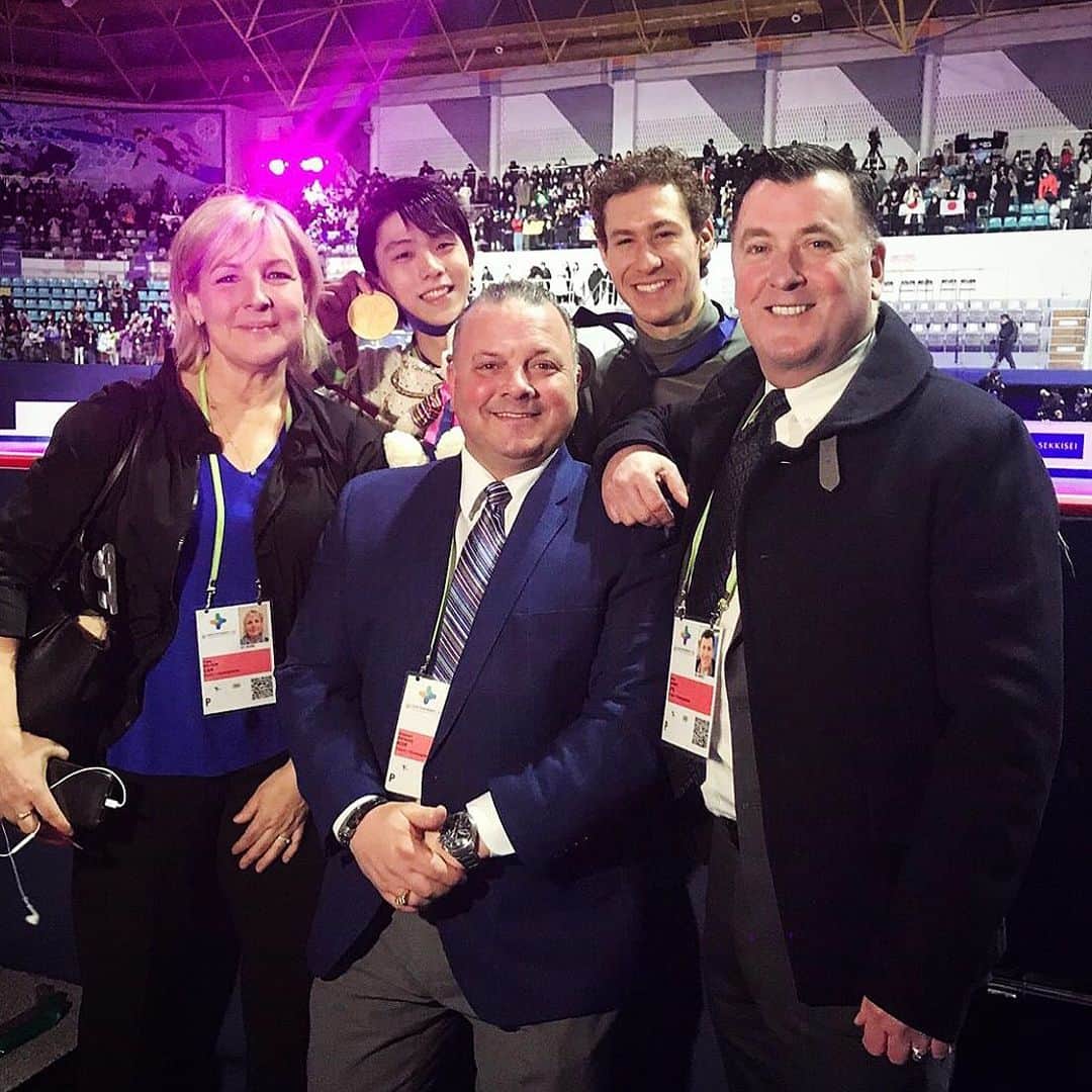 ジェイソン・ブラウンのインスタグラム：「📸❤️ #4ContsFigure • Next Month 🔜 World Championships! 🇨🇦」