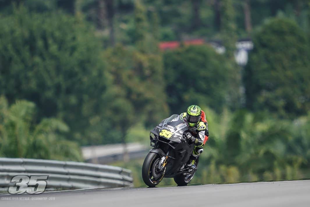 カル・クラッチローのインスタグラム：「Last day in Malaysia. Now look forward to the Qatar test next week @lcr.team」