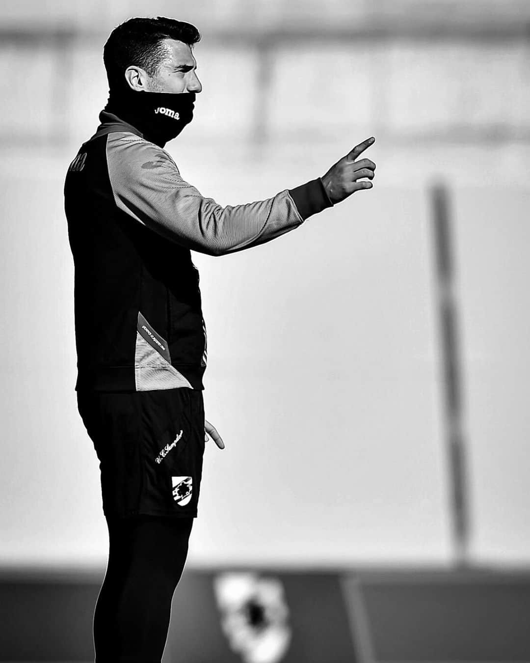 フェデリコ・ボナッツォーリのインスタグラム：「Learn and improve every day! 🦍💫👉」