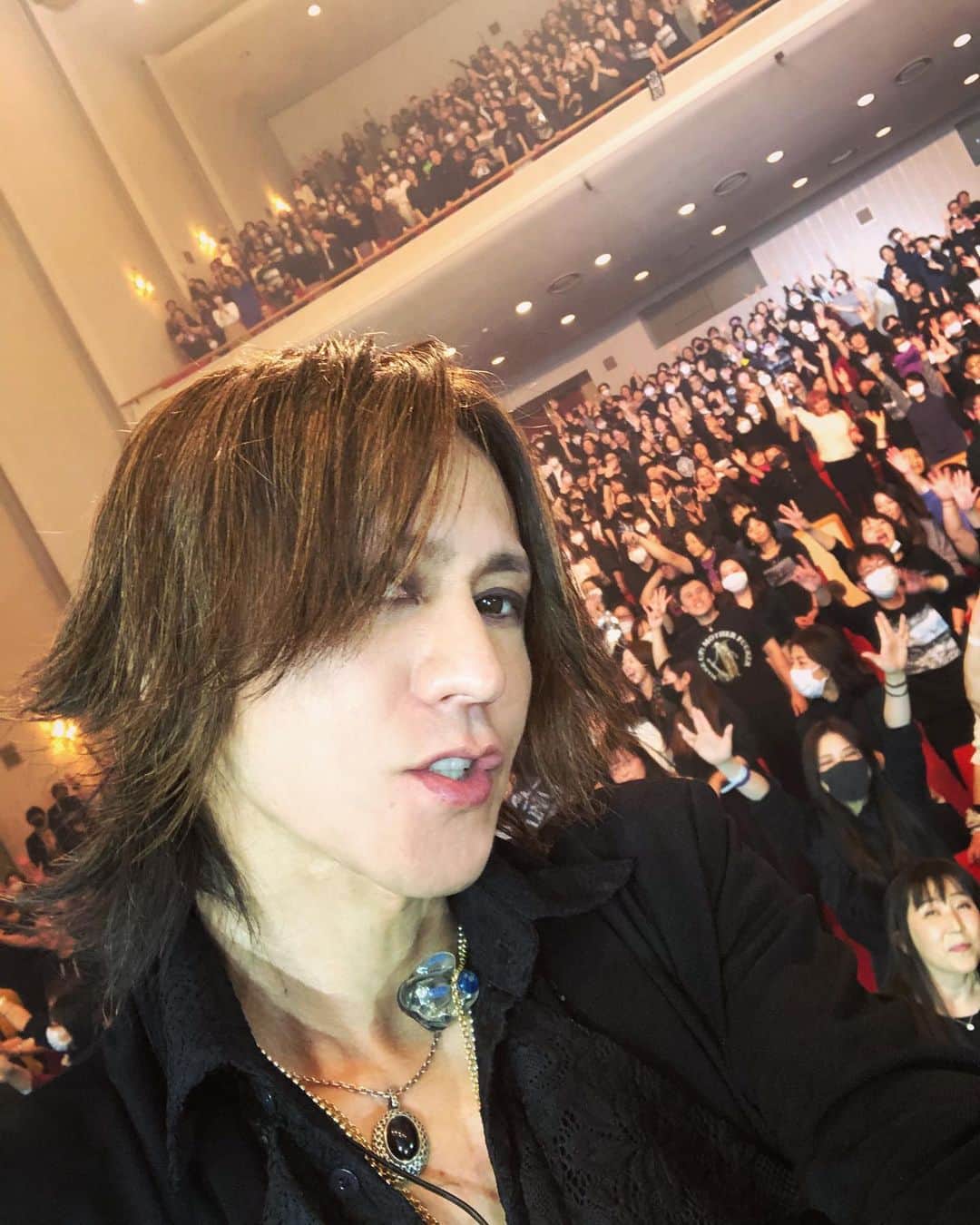SUGIZOさんのインスタグラム写真 - (SUGIZOInstagram)「CROSS THE UNIVERSE Tour - Day1. From Misato with Love 0201.」2月13日 4時10分 - sugizo_official