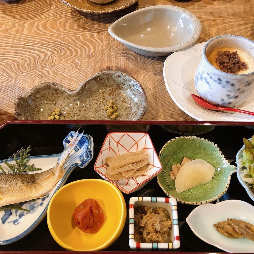竹中友紀子さんのインスタグラム写真 - (竹中友紀子Instagram)「#発酵旅 偶然が重なり、急遽発酵料理で有名な滋賀県余呉湖畔にあります ...