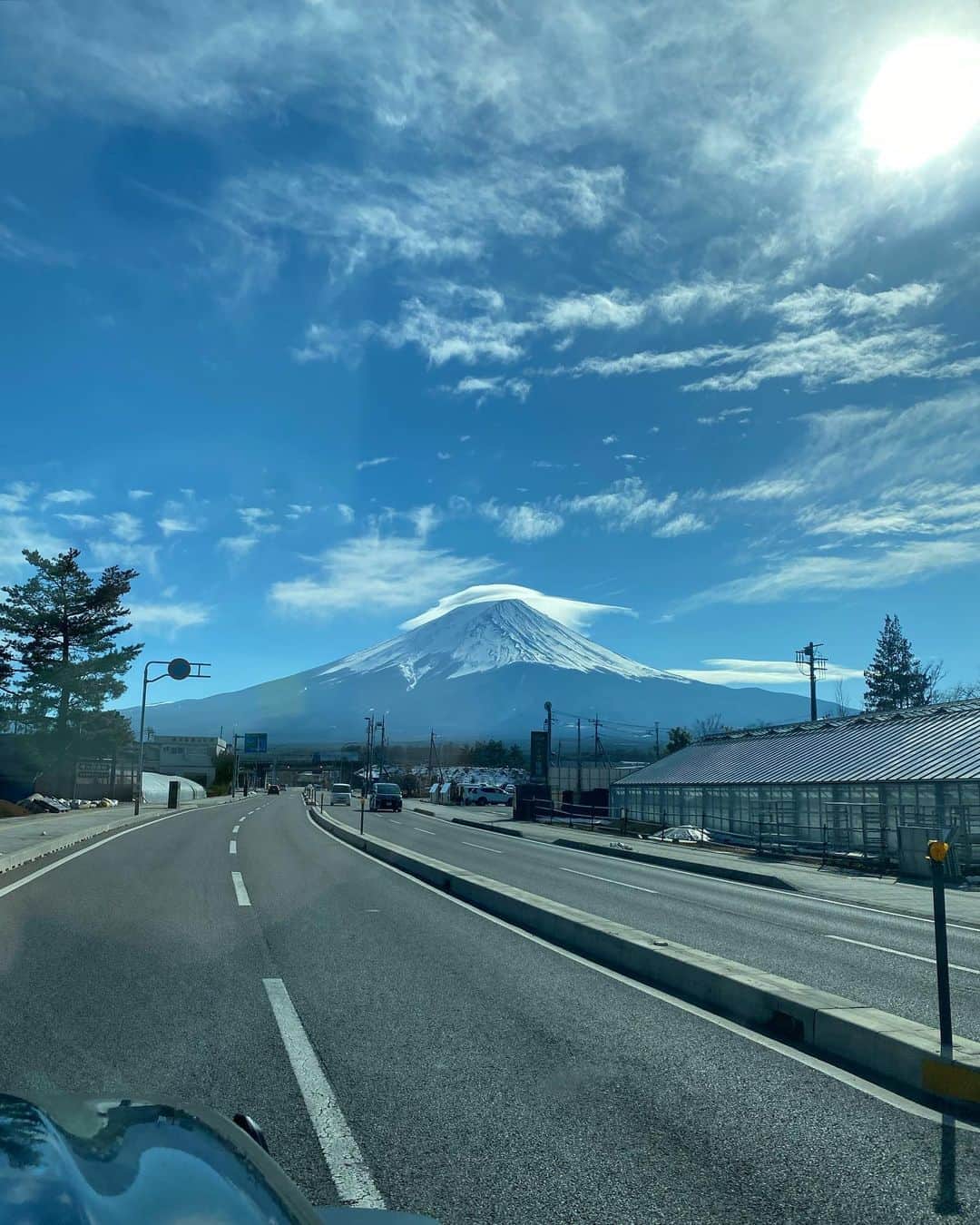 木村沙織さんのインスタグラム写真 - (木村沙織Instagram)「. 充電もしたしパワーももらったし 今日は一日がんばろう☺️🍢 . . #富士山 🇯🇵」2月13日 9時02分 - saoriiiii819