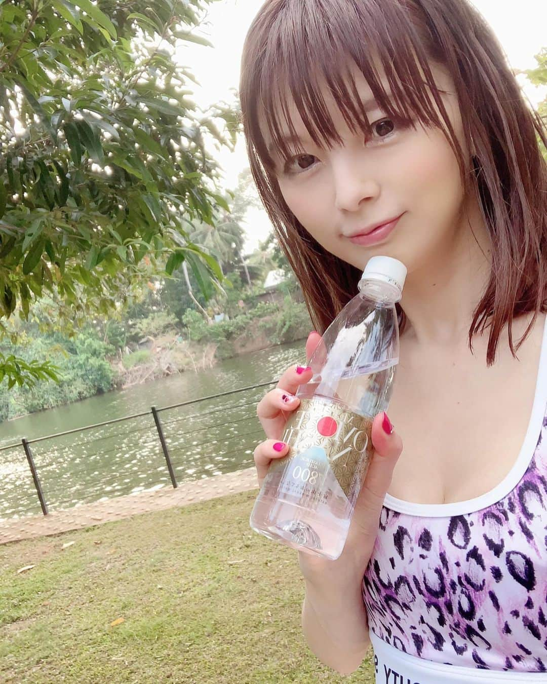 satomiさんのインスタグラム写真 - (satomiInstagram)「スリランカに来てます‼️ 目的はヨガとアーユルヴェーダ🧘‍♀️ * * 気持ちよすぎます！ 初めてサンセットヨガ🧘‍♀️ 心が穏やかになりました( ˶ˆ꒳ˆ˵ ) * * こちらは30℃近いので半袖✨ * 露出が気になるけど銀座カラーでは 全身脱毛が8ヶ月で卒業できるんだよ‼️ . 無料カウンセリングの予約は『@ginzacalla_official』の 公式アカウントURLからキャンペーンcheck！🤔 * @karunakarala_srilanka #ayurveda  #resort  #srilanka #sosrilanka #karunakaralaayurvedaspaandresort #スリランカ  #カルナカララ  #アーユルヴェーダ  #ヨガ  #ayurvedafood  #karunakarala  #resort  #yogajapan #サンセットヨガ #銀座カラー  #脱毛#全身脱毛 #顔脱毛 #無料カウンセリング #海外旅行 #旅行大好き #callaPR」2月13日 10時17分 - saatoomii47