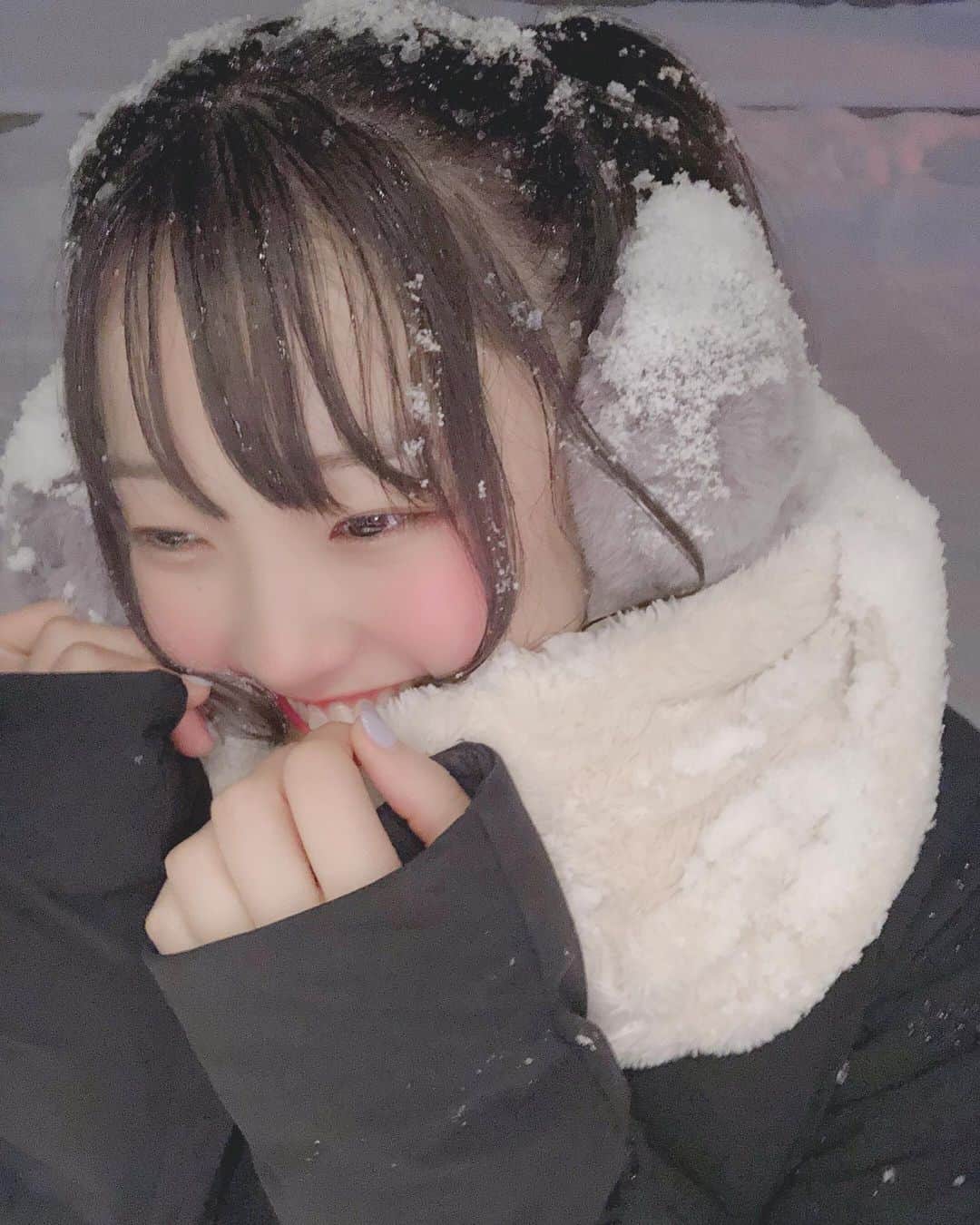 花咲ひよりのインスタグラム：「恋」