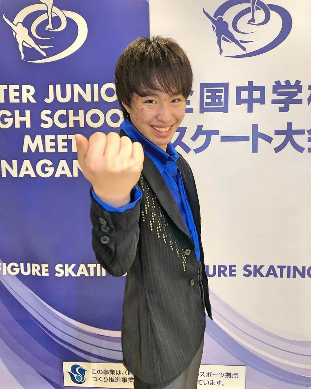 のインスタグラム：「❄️フィギュアスケート❄️ 2020.02.02-04 第40回全国中学校スケート大会@ビッグハット 🍎No.1🍎  #figureskate #フィギュアスケート #全中 #男子 #優勝 #三浦佳生 #2位 #中村俊介 #3位 #菊地竜生」