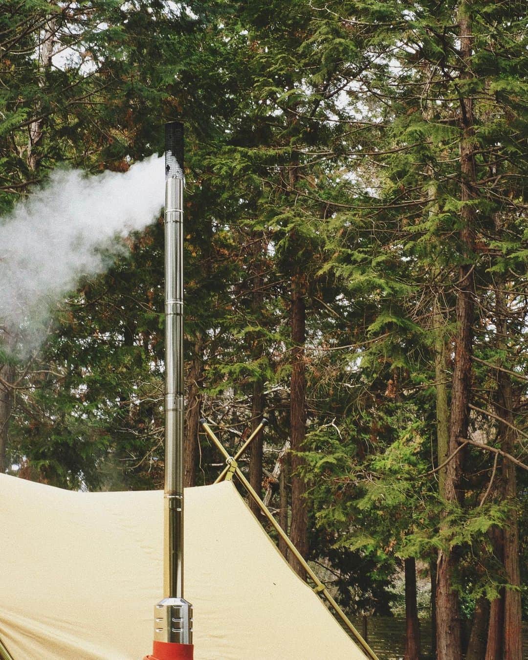 のインスタグラム：「moku moku🏠☁️💨🌫 #campinglife #naturehippys  #PEPO」