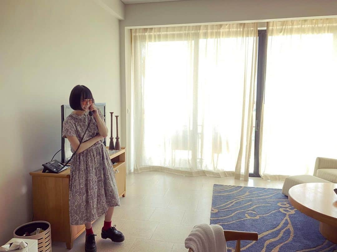 中川美優さんのインスタグラム写真 - (中川美優Instagram)「ホテルのフロントに電話を日本語で押し切ろうとする人#3(さん)とか言うとる#爆笑しよる#世界の果てまでイッテみゆう#ベトナム#ダナン」2月13日 13時13分 - nakagawamiyuu