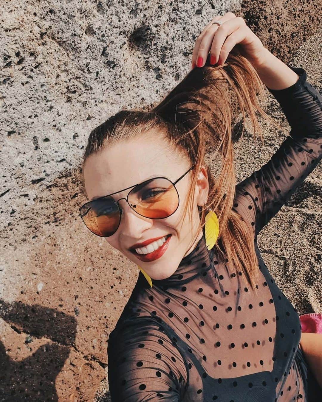 メリティナ・スタニウタさんのインスタグラム写真 - (メリティナ・スタニウタInstagram)「🅂🅂 ⠀ Selfie soleado ☀️ Sunny selfie ⠀ #tenerife #canarias #selfie #sun #sunglasses #beach #samsungbelarus #galaxynote10plus」2月14日 0時56分 - melitinastaniouta