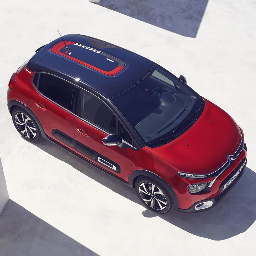 Citroënさんのインスタグラム写真 - (CitroënInstagram)「New Citroën C3, 4 colour packs, 7 exterior colours, 3 roof decors. Because life is more beautiful in colours 🔴🔵⚪️ #NewCitroënC3 #Customisation #CitroënAdvancedComfort #Citroën #CitroënC3 #personalised #colour #NewCar #Urban #lifestyle #design #fashion #comfort #Instacar #Carsofinstagram」2月14日 1時03分 - citroen