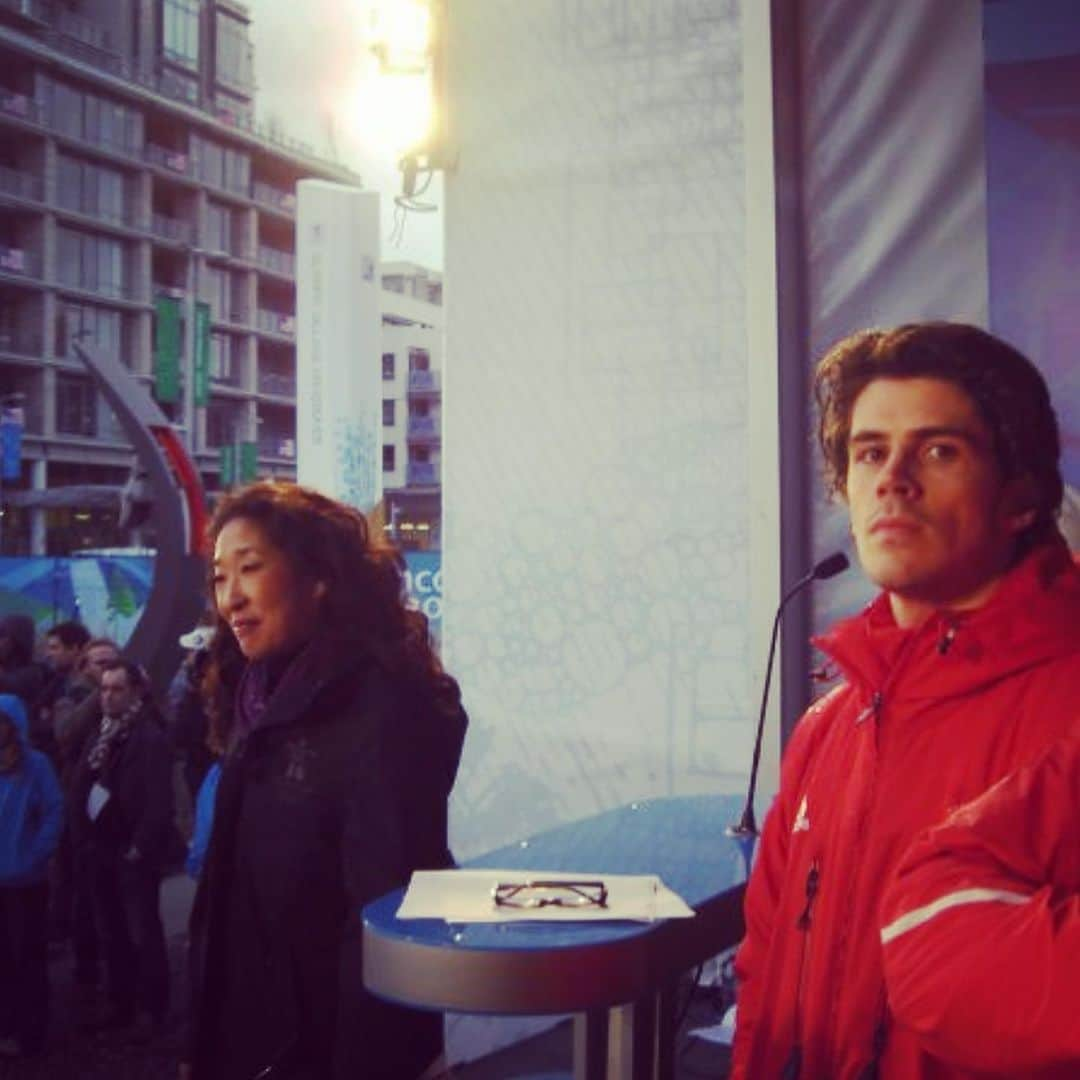 シネイド・ケアーさんのインスタグラム写真 - (シネイド・ケアーInstagram)「On the anniversary of the day we skated at #vancouverolympics 2010, I found some pre-iPhone/instagram pics of our opening ceremony🤓 some cameo appearances by @n_buckland @pennycoomes and the rest of the #teamgb Skating squad, as well as #shaunwhite and randomly #sandraoh who now stars in one of my fave shows Killing Eve!😎⛸ #olympics @johnkerrsk8er」2月14日 1時16分 - sineadskate