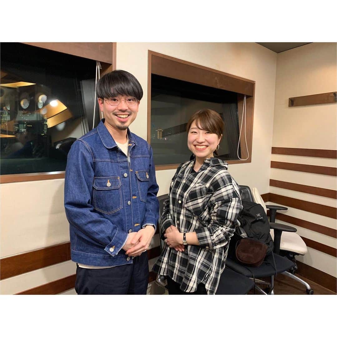 関取花のインスタグラム：「今日はtokyofmでラジオ生放送続きでした📻 「ねるまえのまえ」ではゲストにハマくんが来てくれました！有難う〜👨🏻来月に出る本も楽しみすぎる📚 そしてそのあとは「SCHOOL OF LOCK!」にゲスト講師としてお邪魔しました。まさか先生として出る日が来るなんて🏫ありがとうございましたー！」