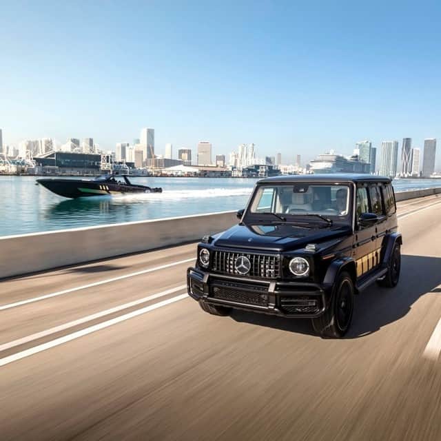 Mercedes AMGさんのインスタグラム写真 - (Mercedes AMGInstagram)「[Kraftstoffverbrauch kombiniert: 13,3–13,1 l/100 km | CO₂-Emissionen kombiniert: 304–299 g/km | amg4.me/efficiency-statement]  Mercedes-AMG and @Cigaretteracingteam just presented the all-new 59’ Tirranna AMG Edition alongside a one-of-a-kind Mercedes-AMG G 63 Cigarette Edition at the Miami International Boat Show!  #MercedesAMG #AMG #DrivingPerformance #moveyourway #Power #Passion #CigaretteRacingTeam #CigaretteRacing #CigaretteBoat #performanceboat #Luxury #CarsofInstagram #InstaCar #Lifestyle #MiamiBoatShow2020 #MiamiBoatShow」2月14日 2時00分 - mercedesamg