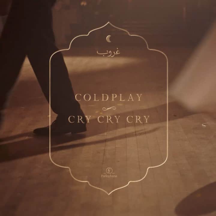 Coldplayのインスタグラム：「Friday ❤️ #CryCryCry」