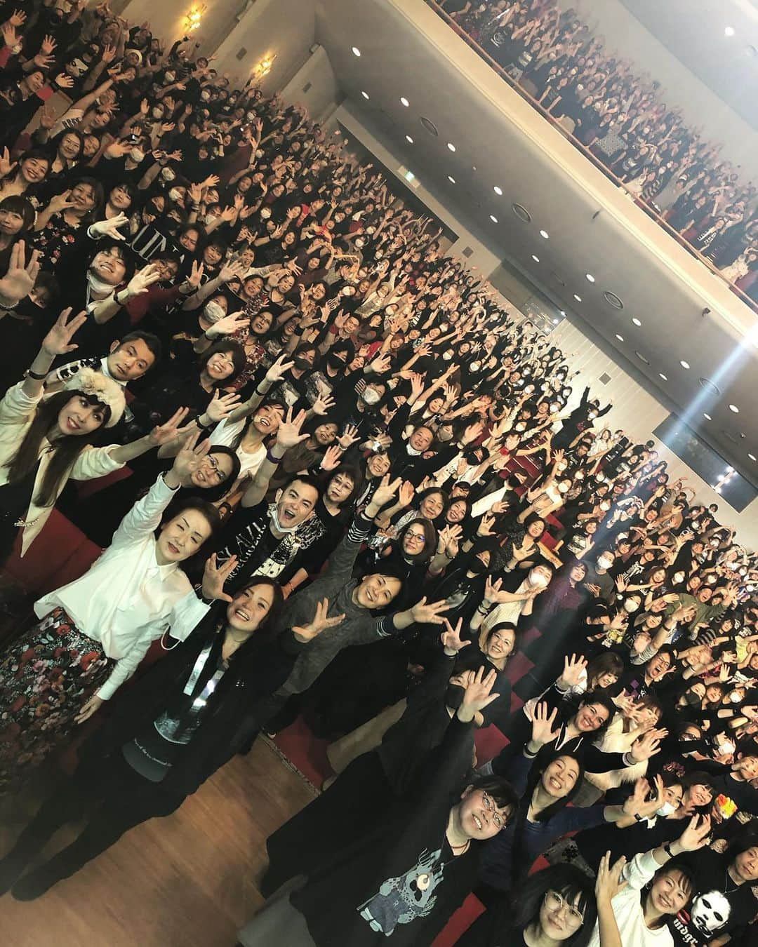 SUGIZOさんのインスタグラム写真 - (SUGIZOInstagram)「CROSS THE UNIVERSE Tour - Day2. Brilliant Misato 0202.」2月13日 17時22分 - sugizo_official