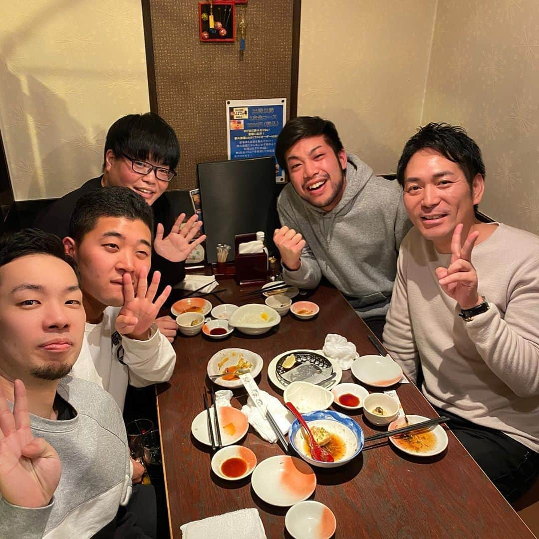 武智正剛さんのインスタグラム写真 - (武智正剛Instagram)「昨日は珍しいメンバーで飲みました。 楽しかったですわ。 #Mr.ポップリン葛西 #四千頭身後藤 #ライス関町 #赤もみじ村田 #スーパーマラドーナ武智」2月13日 17時56分 - supamaradonatake