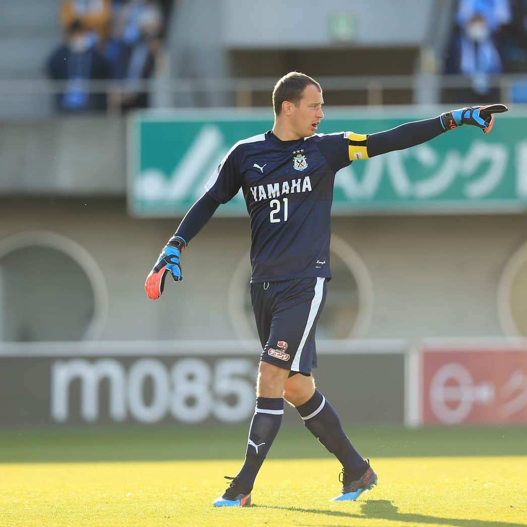 ジュビロ磐田さんのインスタグラム写真 - (ジュビロ磐田Instagram)「カミンスキー選手(GK)が、今季からヴィスワ・プウォツク(ポーランド1部)へ移籍することが決定しましたので、お知らせいたします。  #カミンスキー　 @21kamyk  #soccer #football #Jubilo #Jleague #iwata #shizuoka #ジュビロ磐田 #サッカー #フットボール #Jリーグ #サックスブルー」2月13日 18時25分 - jubiloiwata.official