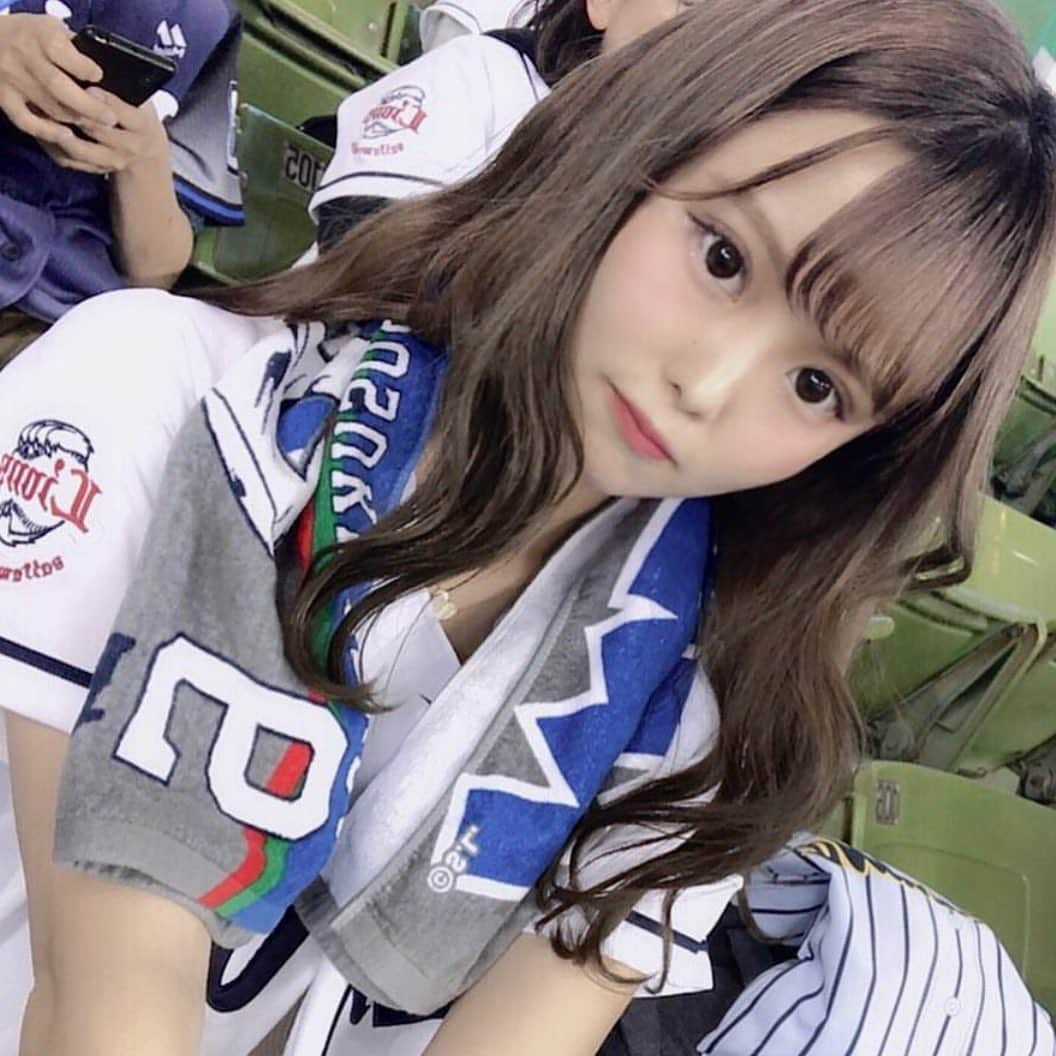 インスタ野球女子【公式アカウント】さんのインスタグラム写真 - (インスタ野球女子【公式アカウント】Instagram)「✩* 今日は#ライオンズ女子 をご紹介させていただきます♡* ・ とっても美人さん( ᵕᴗᵕ )💞* ・ @_yoshida_megumi さんのアカウントも是非覗いてみてください✨* ・ インスタ野球女子ではプロ野球を観戦、応援している女性の方をRepostでご紹介させていただいています⚾* ・ みなさんも「#インスタ野球女子」をつけて投稿しよう！ 素敵な野球仲間が見つかるかも、、🙋！* ・ 素敵な投稿はリポストさせていただきます😘* ・ 次回もお楽しみに～～👋👋 ・ #ライオンズ#西武ライオンズ#西武 #埼玉西武ライオンズ#ライオンズファン #野球グッズ #野球観戦#ユニフォーム #可愛い#美人 #美女#女の子#始球式 #ライオンズファンと繋がりたい」2月13日 18時47分 - baseball_girl_89