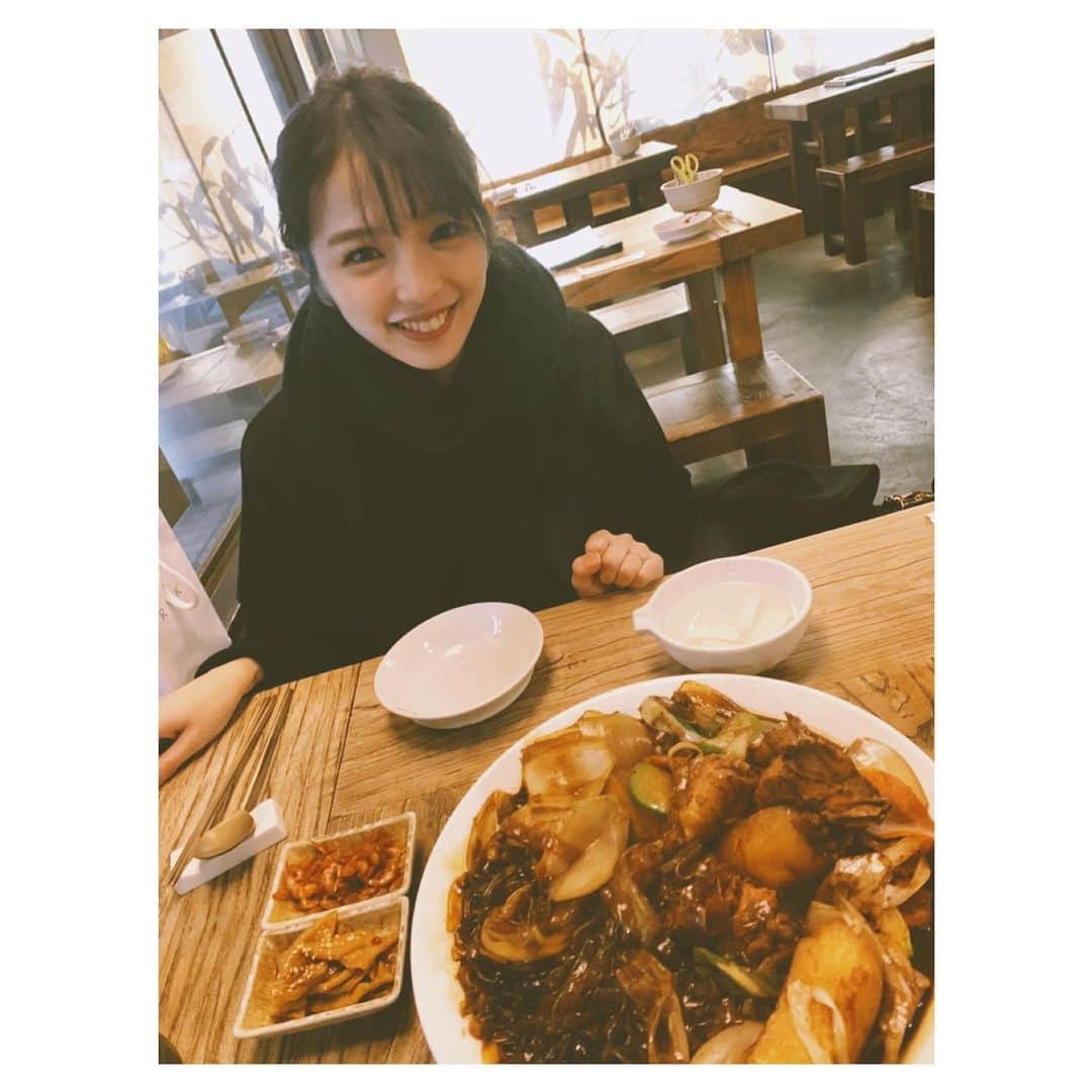 江夏詩織さんのインスタグラム写真 - (江夏詩織Instagram)「☺️ #찜닭 #チムタク #新大久保」2月13日 19時08分 - shiori_enatsu