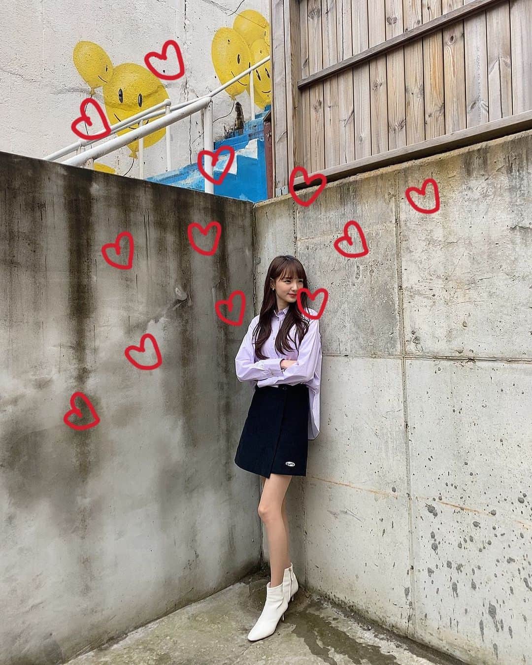 コン・ユリムのインスタグラム：「심심한 사진에 하트 넣기 ❣️」