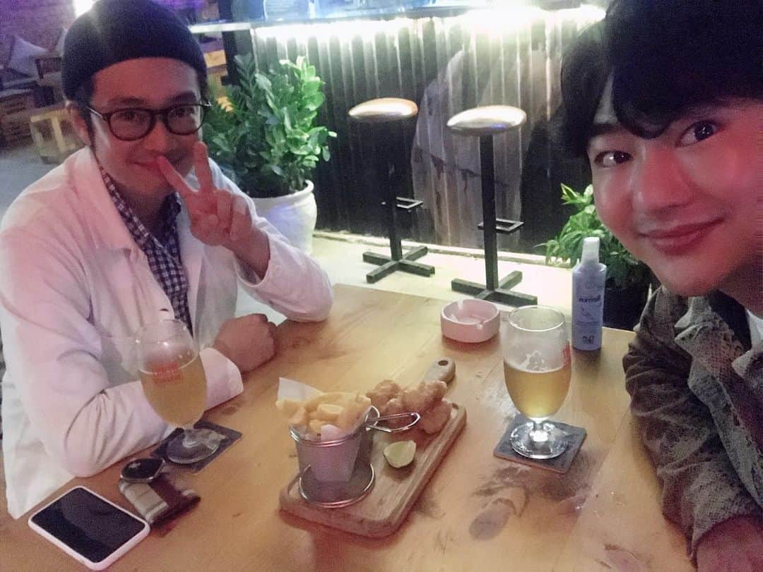 イ・キョンのインスタグラム：「우리 함스랑스~~ #이켠」