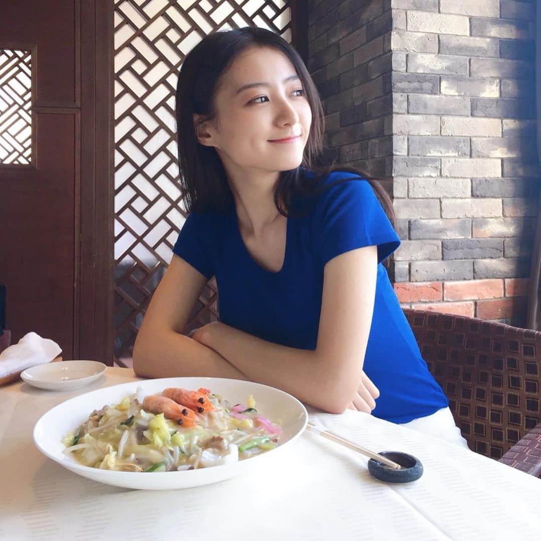 高田里穂さんのインスタグラム写真 - (高田里穂Instagram)「長崎🚢🔹🔷﻿ 出逢う方々、みなさんお優しく、﻿ 食べ物もとっても美味しくて﻿ 大好きになってしまいました。﻿ #アサヒビール」2月13日 20時46分 - riho__takada