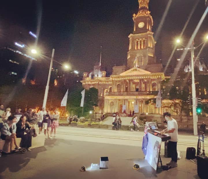 荒尾茉紀のインスタグラム：「色んなところに音がある🎵 #sydney #留学 #2枚目はwhereisMaki #放課後」