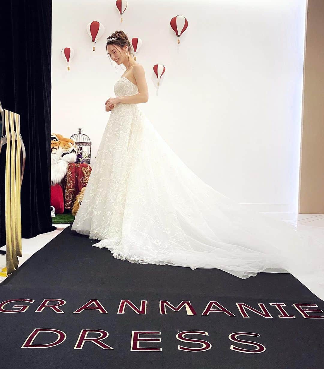 山神アリシアさんのインスタグラム写真 - (山神アリシアInstagram)「GRANMANIE WEDDING DRESS SHOW 👰. . . . #granmanie #weddingdress #ウェディング　#アリウェディング」2月13日 20時52分 - aliciayamagami