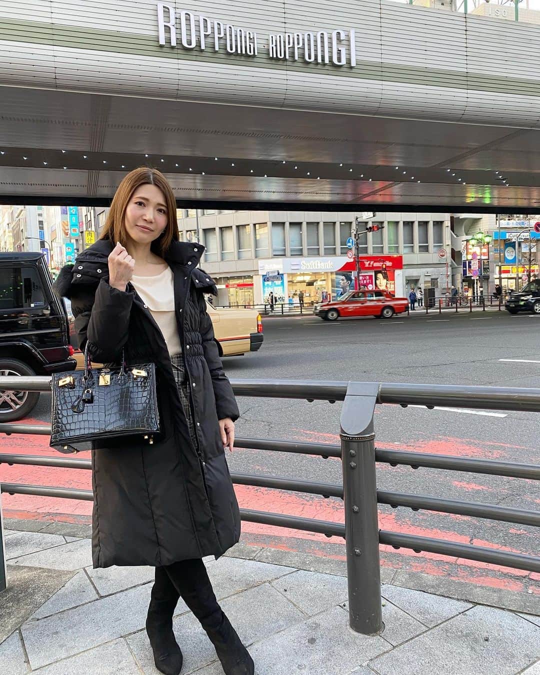 米津響 C-more ENTERTAINMENT【AVプロダクション】さんのインスタグラム写真 - (C-more  ENTERTAINMENT【AVプロダクション】Instagram)「ビラ・ビアンカの【ビラ】は ビラビラ（小陰唇）を意味する んなこたーない  プロダクション選びは慎重に #AV #AV事務所 #AVプロダクション ...