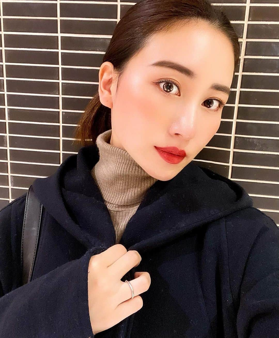 Ayaさんのインスタグラム写真 - (AyaInstagram)「最近肌の調子がやっぱり良い❣️ . . 久しぶりに @dr.y.yumi 先生ところへ スプリングxでお肌保湿してもらってぷるぷるになった😘 . . その後は横浜で気になってた バストUPサロン @1103venus へ👙 背中や肩まわりをマッサージで流してくれて マシンで微弱電流をあててもらいリラックスもできて 途中寝ちゃいました！💤 終わった後はハリが出ててびっくり！！😍❣️ 続けるとより効果が分かるし、頑張ろ〜！💛　#育乳#笑 . . 美容の時間って癒される💆‍♀️ あ〜、、、一瞬でおわっちゃうね😢 . . #美容#美容情報#美肌ケア#横浜サロン #エスビューティークリニック#レブライト#スプリングx」2月13日 22時01分 - aya__fit