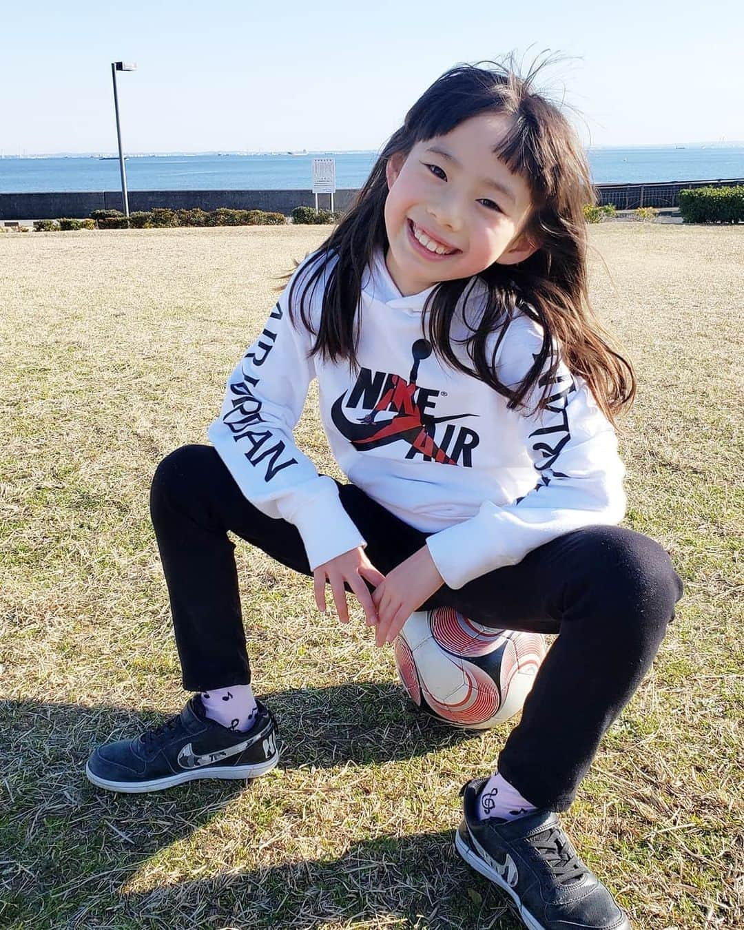 佐藤純さんのインスタグラム写真 - (佐藤純Instagram)「兄妹でお揃いコーデ😊  @rookieusa_japan  Nike Air Jordan のパーカー❤  これ、めちゃめちゃ可愛い。  今度、息子のこっそり借りよ😁  #nikeairjordan #ナイキエアジョーダン #nike #ナイキ #nikids #ジョーダンキッズ #キッズジョーダン #jumpman #airjordan #兄妹 #お揃いコーデ #ママ #ママモデル #モデル #mama #mamamodel #model」2月13日 22時19分 - junsatoidea