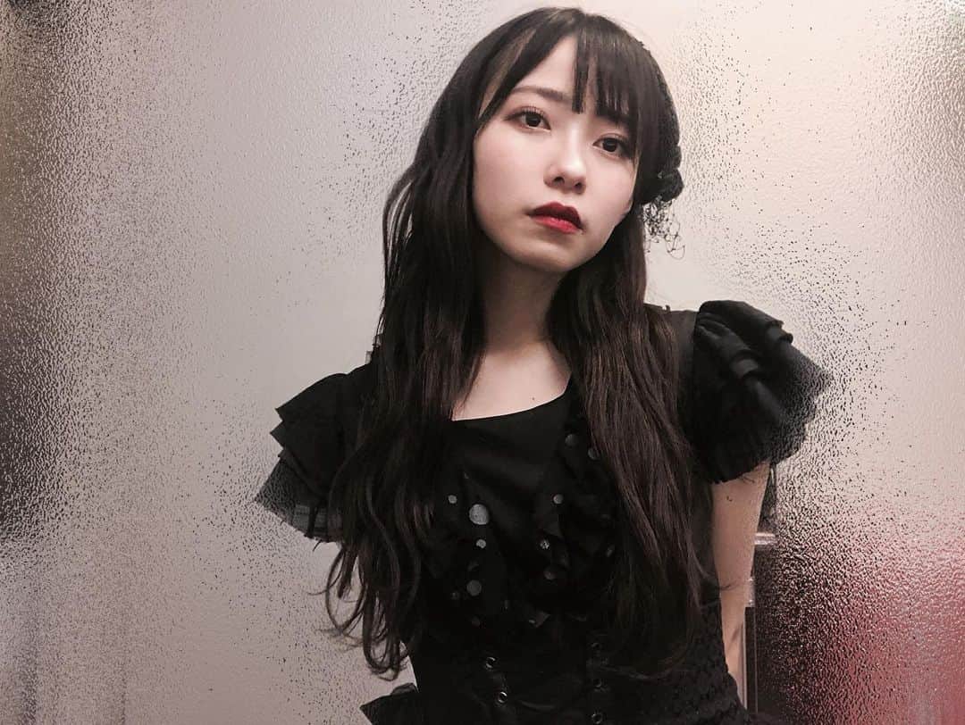 のインスタグラム：「#whatcanIdoforsomeone?」