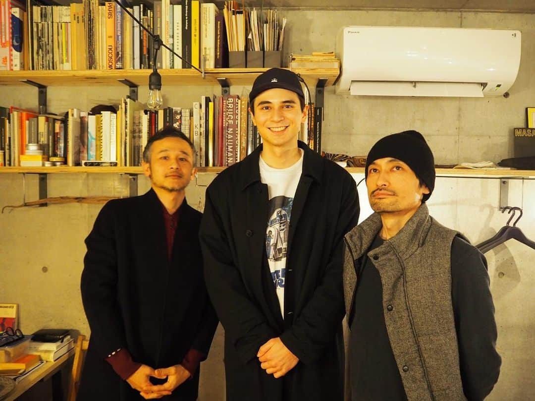 のインスタグラム：「第二回陶芸塾！ 師匠、千さん、今日もありがとうございました🙏🏻 今日はおっきなお皿を作って、前回の花瓶とお茶碗を頂いてきました‼️ 次はなに作ろうか。」