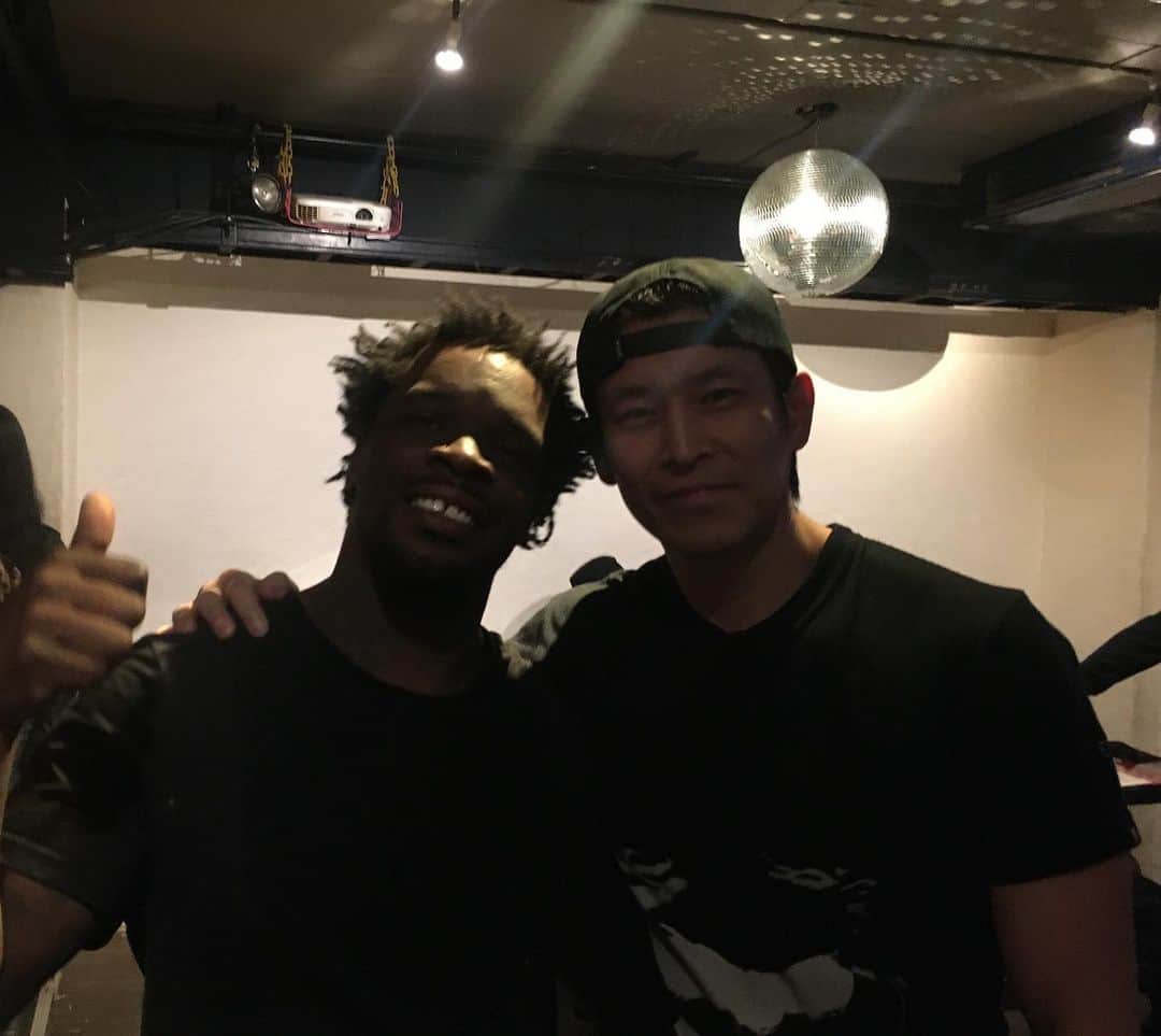 宮上元克のインスタグラム：「‪元マーズ・ヴォルタのThomas Pridgenのセッションを観て来ました。‬ ‪色々凄すぎてドラムどころか人生からやり直したくなった夜でした。‬ #thomaspridgen」