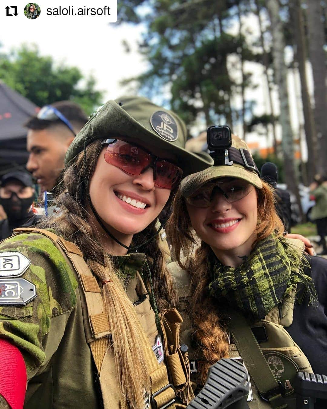 Anna Vargasさんのインスタグラム写真 - (Anna VargasInstagram)「#Repost @saloli.airsoft • • • • • • Airsoft Company  Alguns momentos com a galera no aniversário da @airsoftcompanycwb . . . .  #airsoft #airsofter #airsoftgun #airsoftbrasil #brasilairsoft #airsoftgirl  #balneariocamboriu #santacatarina #itajai #airsoftcommunity #softairgun #softairworld #airsoftnation  #airsofterphoto #airsoftbr #airsoftguns #airsoftoperator #airsoftoperators #armadeairsoft #airsoftaeg #farda #mulheresdefarda」2月13日 23時33分 - myst.shots