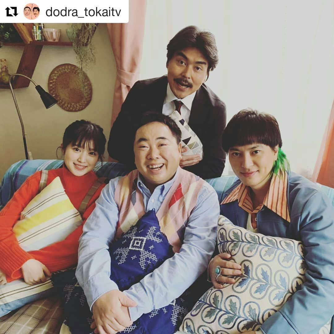 岡山放送さんのインスタグラム写真 - (岡山放送Instagram)「#Repost @dodra_tokaitv (@get_repost) ・・・ ３話の仲良しファミリーでパチリ。あれ、、ひとりいない！！！（おじいちゃーーん！） #オトナの土ドラ #パパがも一度恋をした #パパ恋 #小澤征悦 #塚地武雅 #福本莉子 #塚本高史  #フジテレビ系列#FNS#1ch#THK#東海テレビ#8ch#OHK#岡山放送」2月13日 23時46分 - ohk_official