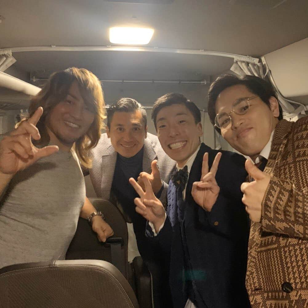 棚橋弘至さんのインスタグラム写真 - (棚橋弘至Instagram)「今日はとある番組撮影でした✌️ #黒木知宏 さん #ジョニー黒木 #魂のエース #エイトブリッジ のお二人と」2月13日 23時57分 - hiroshi_tanahashi