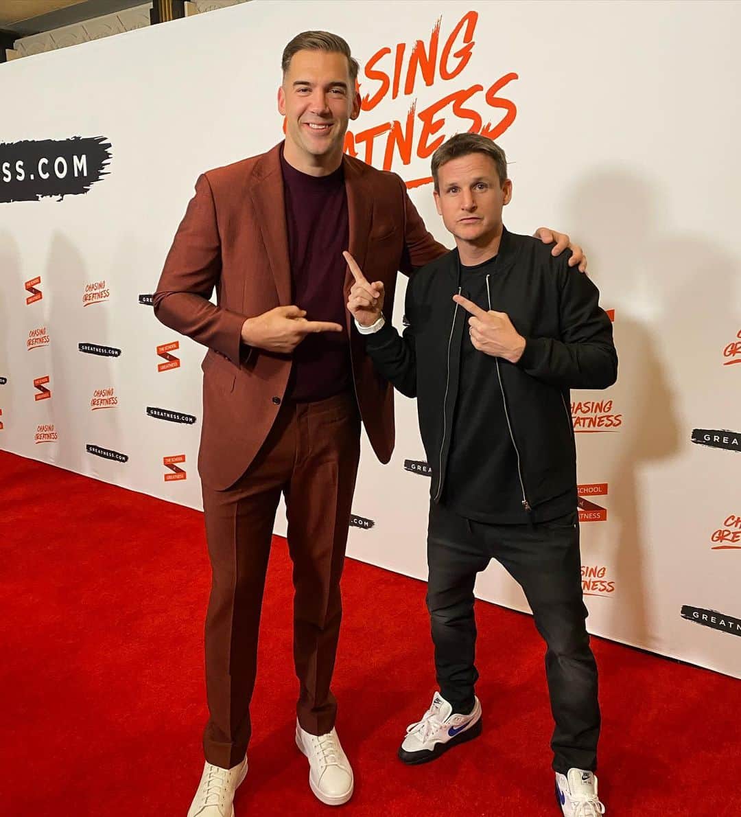 のインスタグラム：「Congrats to my Ohio brother from another mother @lewishowes on the release of his film Chasing Greatness. He has an amazing story and this film is another inspiring  chapter in his journey . Thank you for including me in the film .It’s streaming right now on greatness.com .Go get inspired to live your greatness!」