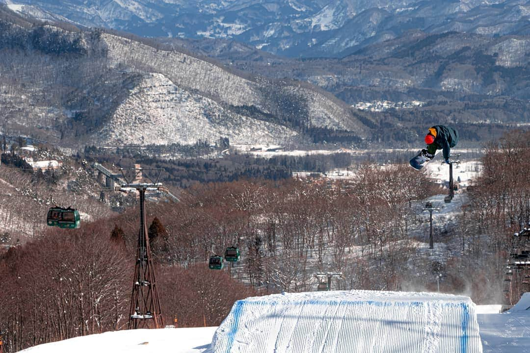 岡本圭司さんのインスタグラム写真 - (岡本圭司Instagram)「@47parkdiggers 13m kicker. it should be fun!! #47parks #hakuba47  #backtopark  #snowboarding  #werideforever」2月14日 0時07分 - hywod_kj