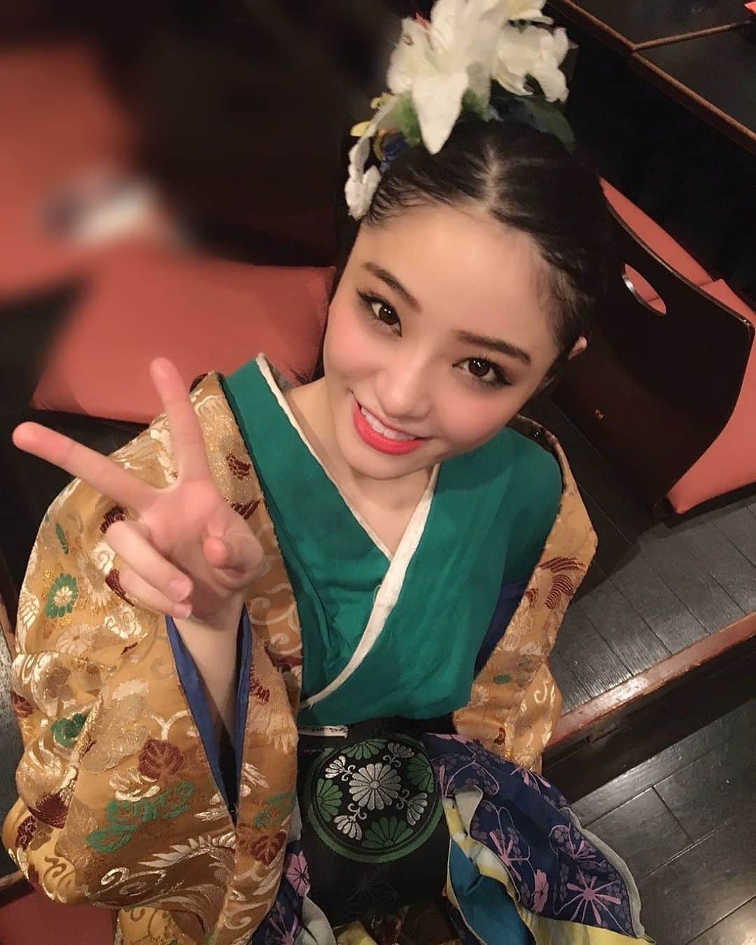 Kozueさんのインスタグラム写真 - (KozueInstagram)「. きゃあ！あと2日だよ。 がんばるからね🥰！ . . 今日もたくさん全集中の呼吸の修行したんだあ🤫⚔️🔥 #サイバージャパン　#着物　#花魁　#京都　#kimono #japan #cyberjapan #打掛」2月14日 0時46分 - kochaofficial_