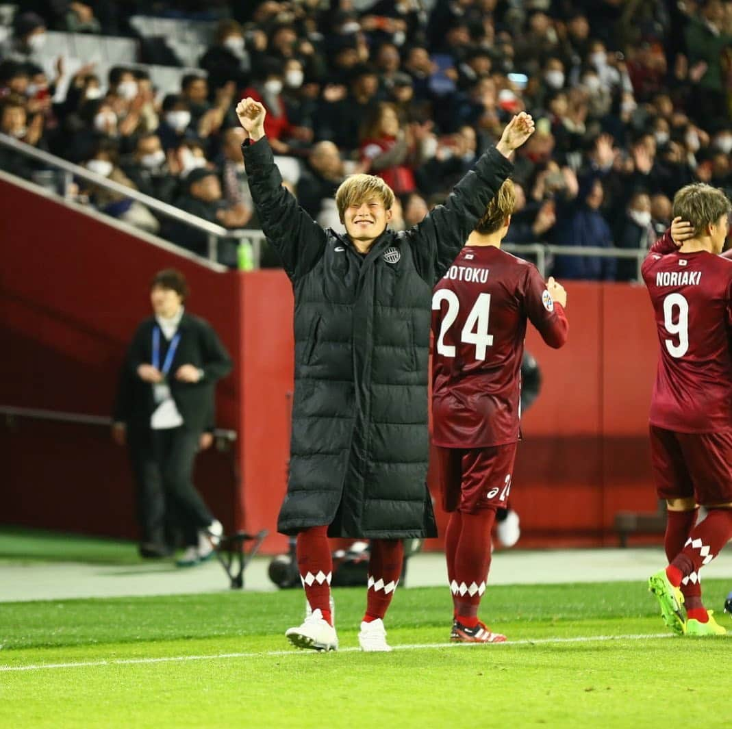 ヴィッセル神戸さんのインスタグラム写真 - (ヴィッセル神戸Instagram)「😆🙌🏼 @kyogo_furuhashi .  #vissel #visselkobe #ヴィッセル #ヴィッセル神戸 #Kobe #神戸 #WeAreKobe #KobeForeverForward #一致団結 #JLeague #Jリーグ #ACL2020」2月14日 10時51分 - visselkobe