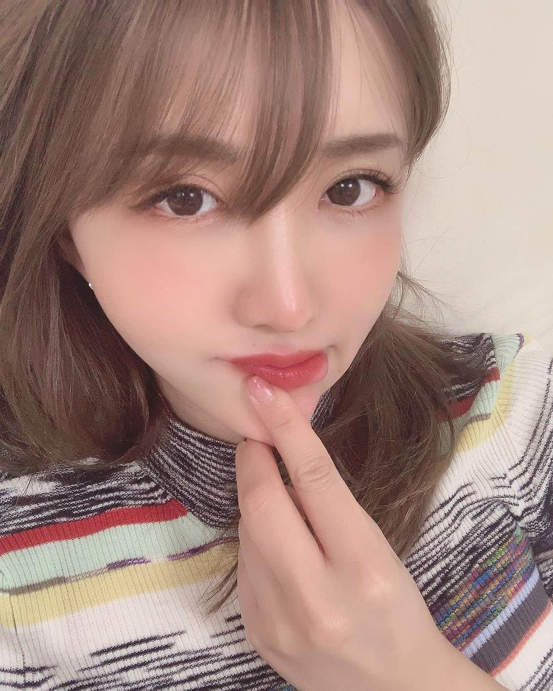 ほのかさんのインスタグラム写真 - (ほのかInstagram)「HappyValentine💝 くちびるたらこ🥺 鼻の下短くならないかな👃 相変わらずあたし変な女🤦‍♀️ やっぱり一緒にいて 楽しい人は楽しいよね〜😌💕 #HappyValentine #鼻の下#短くしたい」2月14日 11時10分 - honokaaa1202