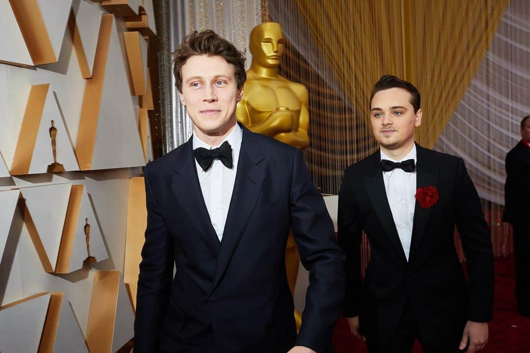 アカデミー賞さんのインスタグラム写真 - (アカデミー賞Instagram)「From 1917 to 2020: George MacKay and Dean-Charles Chapman made an entrance at the #Oscars on Sunday.」2月14日 2時37分 - theacademy