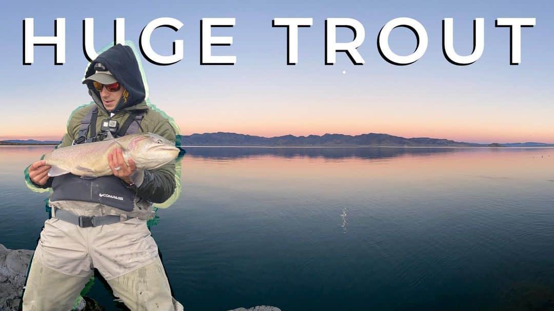ジェイコブ・ダルトンのインスタグラム：「Catching the biggest fish of my life! Video is now live! 🤘🏼🎣 link in my bio! #trout #cutthroattrout #pyramidlake #lahontoncutthroat #onethousandhobbies」