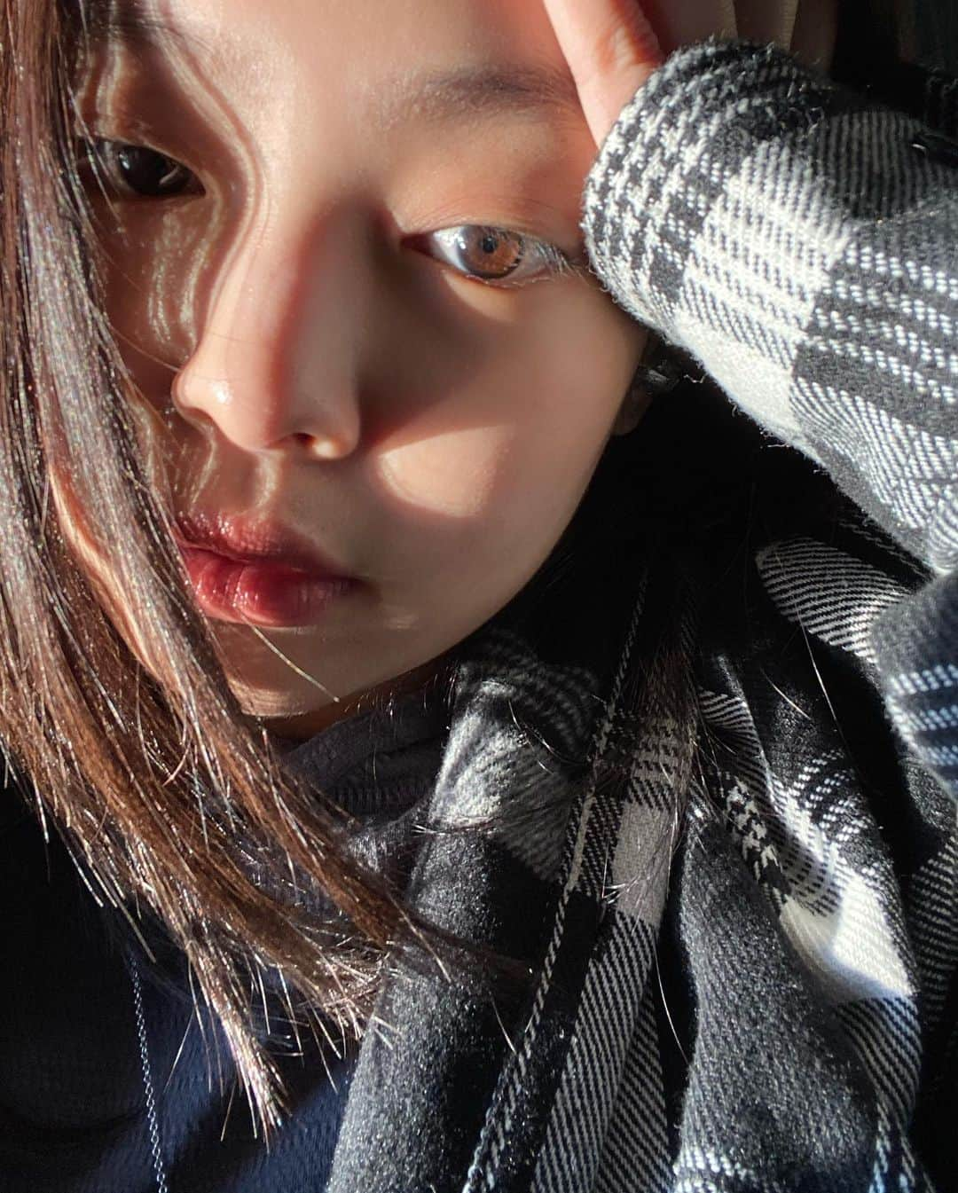 ジェニーさんのインスタグラム写真 - (ジェニーInstagram)「🌈☁️🤎」2月14日 3時34分 - jennierubyjane