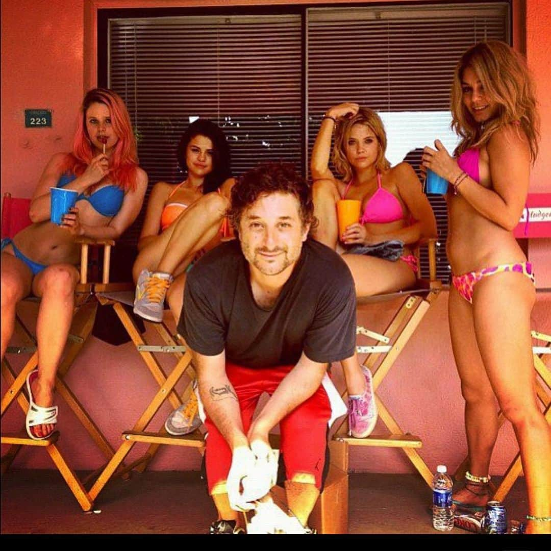 アシュレイ・ベンソンさんのインスタグラム写真 - (アシュレイ・ベンソンInstagram)「Springbreakers by #HarmonyKorine out on @netflix #springbreaaaakkkkk」2月14日 4時04分 - ashleybenson