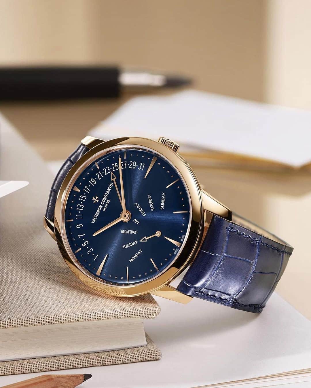 Daily Watchさんのインスタグラム写真 - (Daily WatchInstagram)「The @VacheronConstantin Patrimony Retrograde Day-Date with “Midnight Blue” finish 🔵」2月14日 5時17分 - dailywatch
